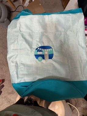 thirty-one Teal and White Patterned Laundry Tote with Camper Applique